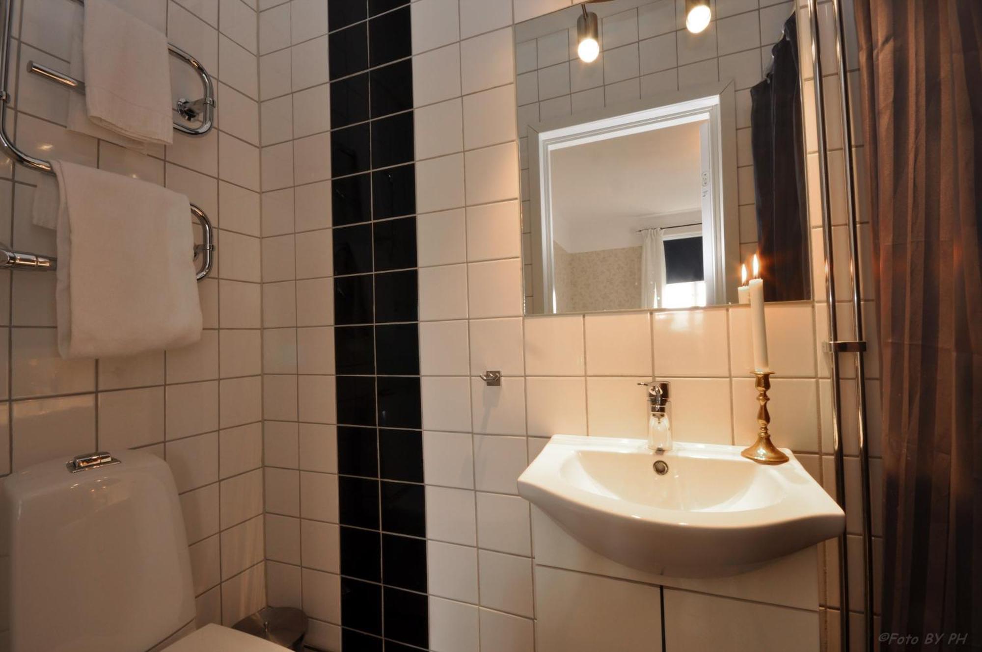 Pensionat Praestgarden Töreboda Zimmer foto