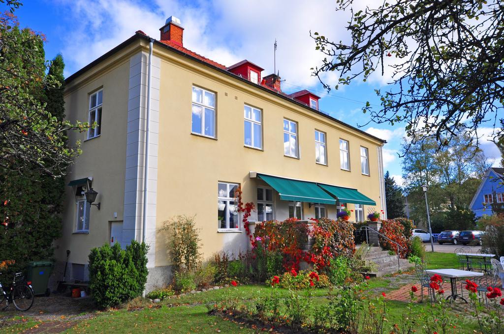 Bed and Breakfast Pensionat Praestgarden Töreboda Exterior foto